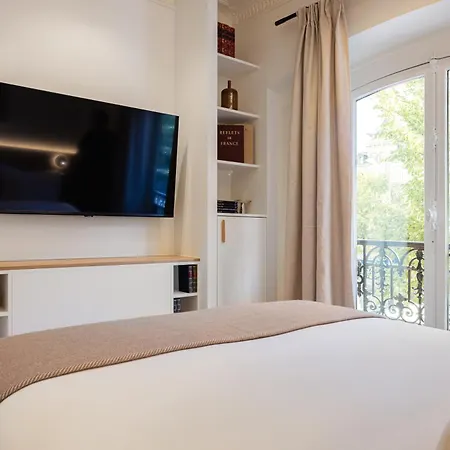 La - Voltaire I - 1 Bedroom With Ac Apartment