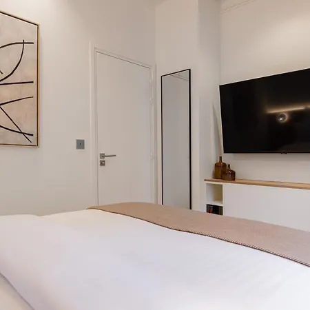 Apartment La - Voltaire I - 1 Bedroom With Ac